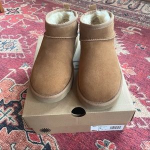 UGG Ultra Mini Classic Boot Chestnut NEW